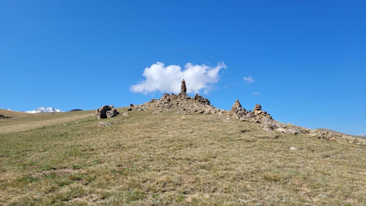 Yurt Camp Ali-Nur at Lake Song-Kol Naryn Exterior photo