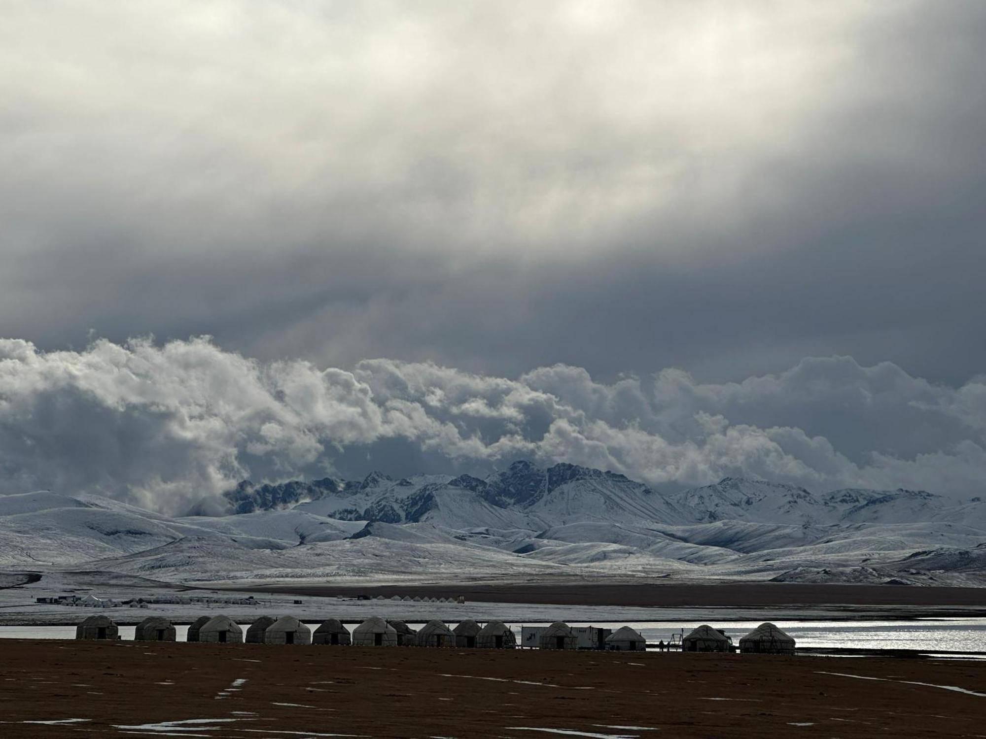 Yurt Camp Ali-Nur at Lake Song-Kol Naryn Exterior photo